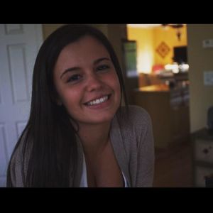 Meet your Posher, Alyssa